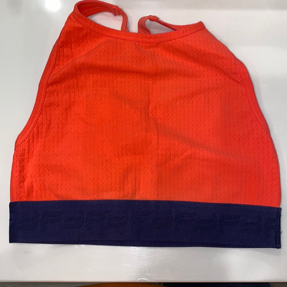 Fabletics stretchy workout top